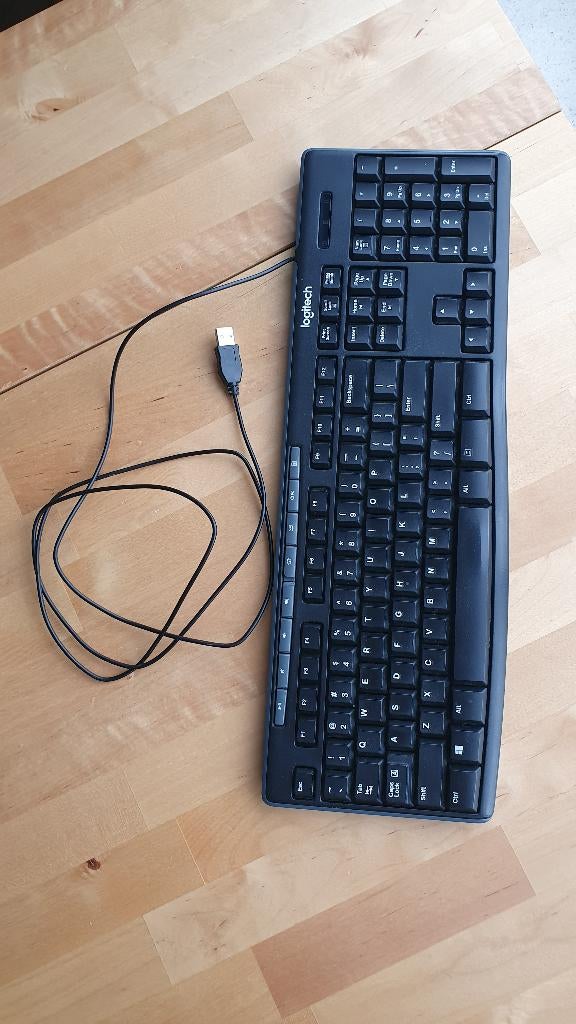 toetsenbord, Computers en Software, Toetsenborden, Ophalen, Multimediatoetsen, Logitech, Zo goed als nieuw