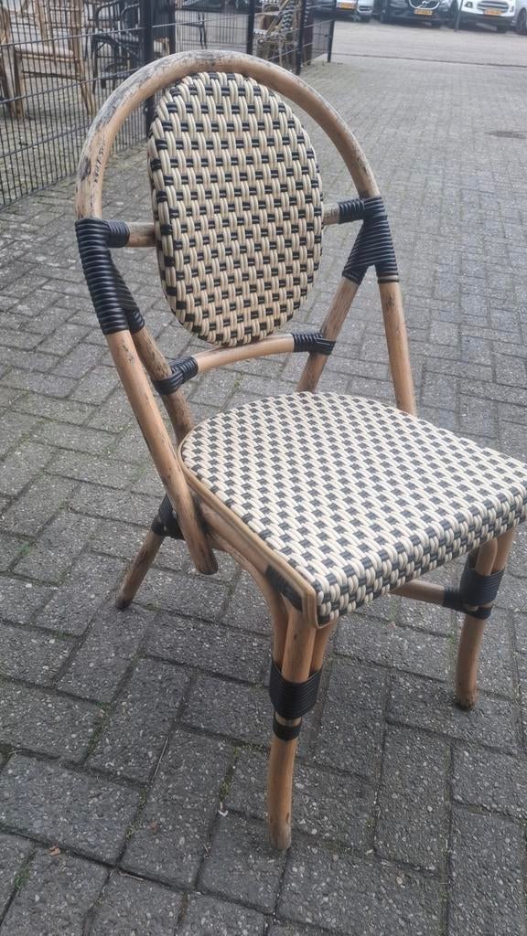 16 cafe bistro parijse terrasstoelen horeca partij rotan lot, Ophalen of Verzenden, Gebruikt, Kunststof, Stapelbaar