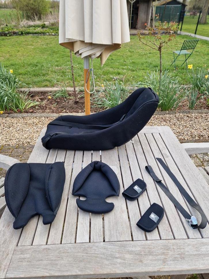Babyschaal bakfiets, Vélos & Vélomoteurs, Accessoires vélo | Sièges de vélo, Comme neuf, Enlèvement