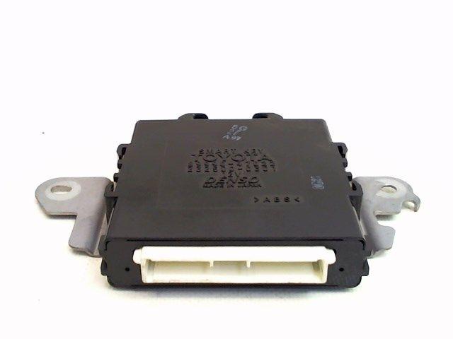 ORDINATEUR DIVERS C Prius (NHW20) (|8999047022|2325000301|), Utilisé, Toyota