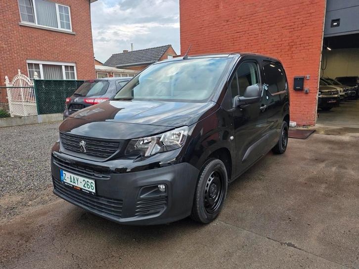 PEUGEOT PARTNER 1.2 BENZINE 2019 69.000 KM 3 ZIT  TOPSTAAT, Auto's, Peugeot, Bedrijf, Partner, Benzine, Euro 6, Handgeschakeld