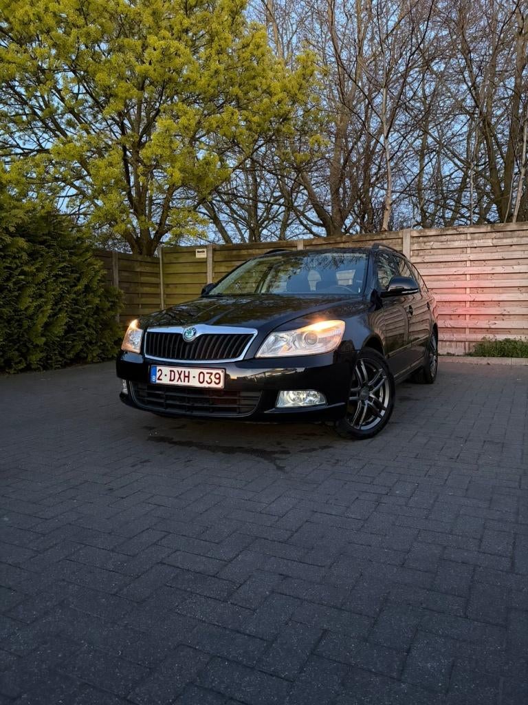 Skoda Octavia 1.6 TDI 2010 – 214.000 km, Autos, Skoda, Euro 5, Achat, Electronic Stability Program (ESP), Boîte manuelle