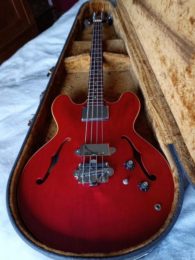 EPIPHONE RIVOLI 1967 ROOD EXC, Musique & Instruments, Instruments à corde | Guitares | Électriques, Epiphone, Enlèvement ou Envoi