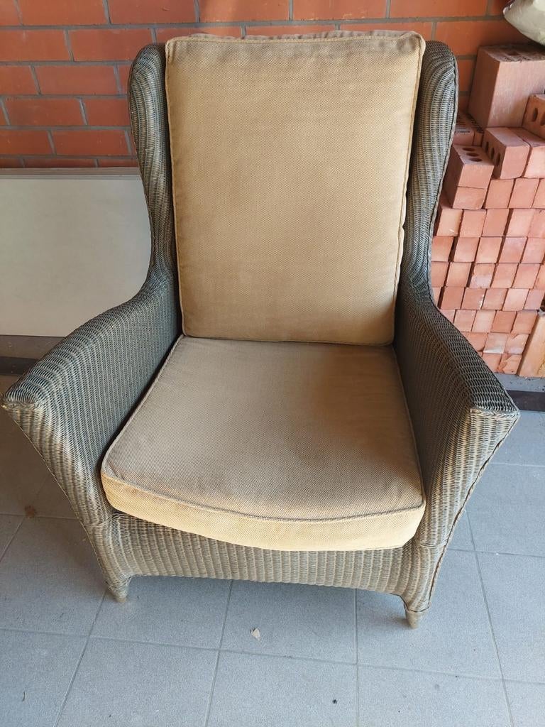 siège en rotin, Enlèvement