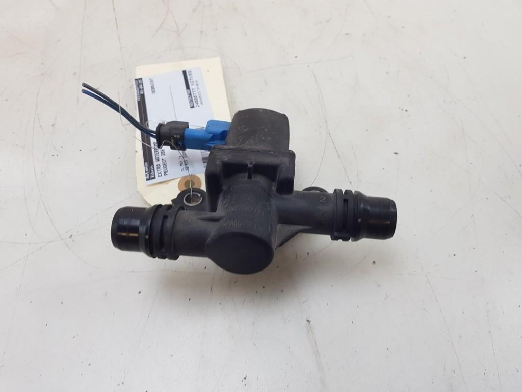 EXTRA WATERPOMP Peugeot 208 II (UB / UH / UP) (01-2019/-), Gebruikt, Peugeot