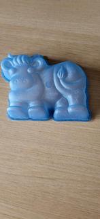 moule en silicone forme vache, Enlèvement ou Envoi, Comme neuf, Gâteaux, Tartes ou cupcakes, Moule