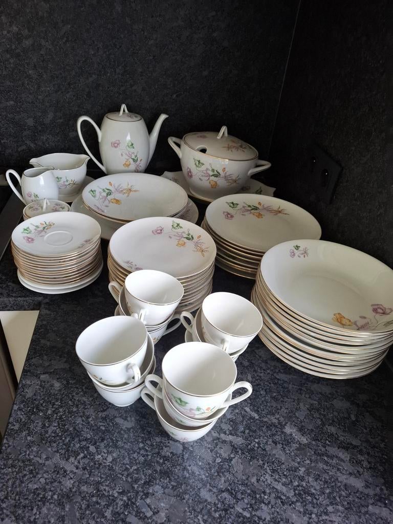 Servies cornelia loucky, Ophalen