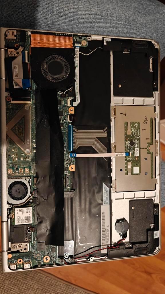 [DÉFAUT] Pièces avant/arrière du HP Spectre x360-w011nb 13, Informatique & Logiciels, Ordinateurs portables Windows, Ne fonctionne pas