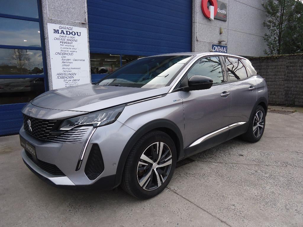 PEUGEOT 3008 HYBRIDE 1.6 CC, Euro 6, 4 cilinders, 5 zetels, https://public.car-pass.be/vhr/f594a022-8536-49b7-bd40-060a17f3fbbc