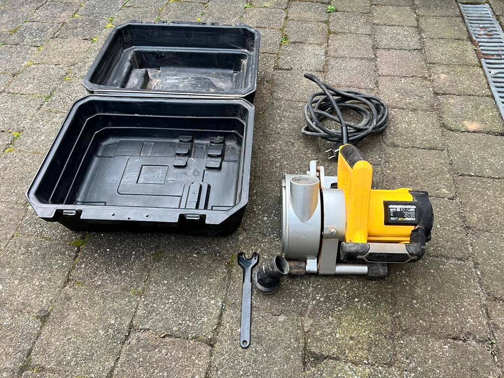 Muurfrees Powerplus, Doe-het-zelf en Bouw, Gereedschap | Zaagmachines, Zo goed als nieuw, Ophalen