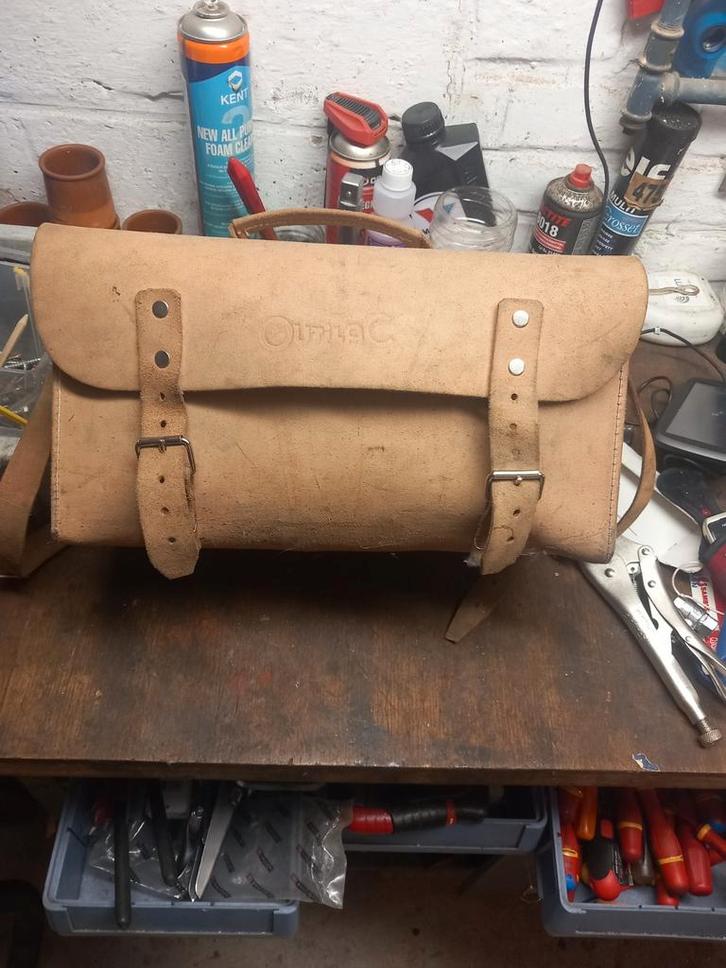 Sac a outils en cuir, Autos : Divers, Outils de voiture, Comme neuf, Enlèvement ou Envoi