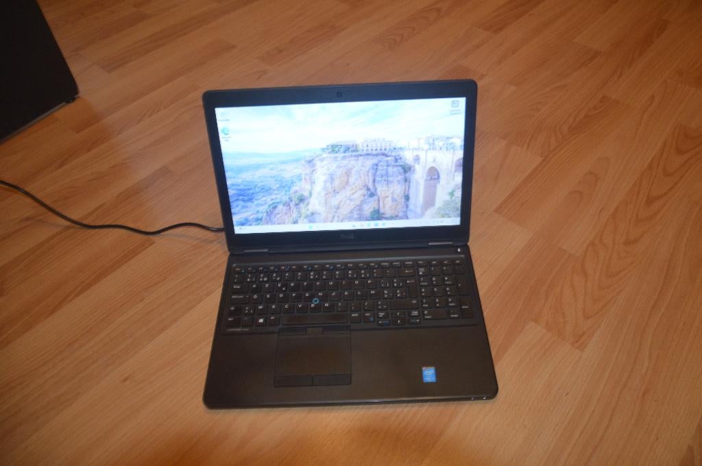 Dell Latitude E5550, Computers en Software, Ophalen, Gebruikt, HDD, 2 tot 3 Ghz