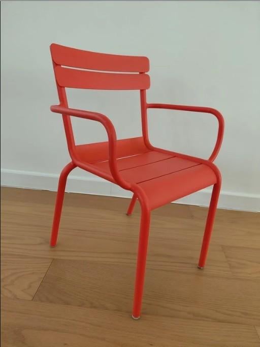 Design Kids Chair / Luxembourg Kids Armchair (Fermob), Huis en Inrichting, Stoelen, Zo goed als nieuw, Eén, Metaal, Overige kleuren