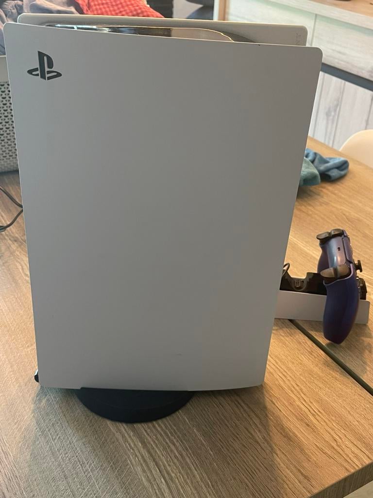 PS5 Digital Edition + controller + laadstation, Enlèvement, Utilisé