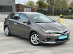 Toyota Auris 2018 Mild Hybrid 83624km Automaat Camera Cruise, Auto's, Toyota, Beige, Bedrijf, 5 zetels, 5 deurs