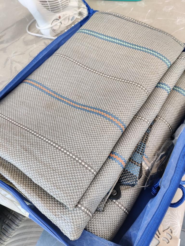 Tapis d'auvent, Enlèvement