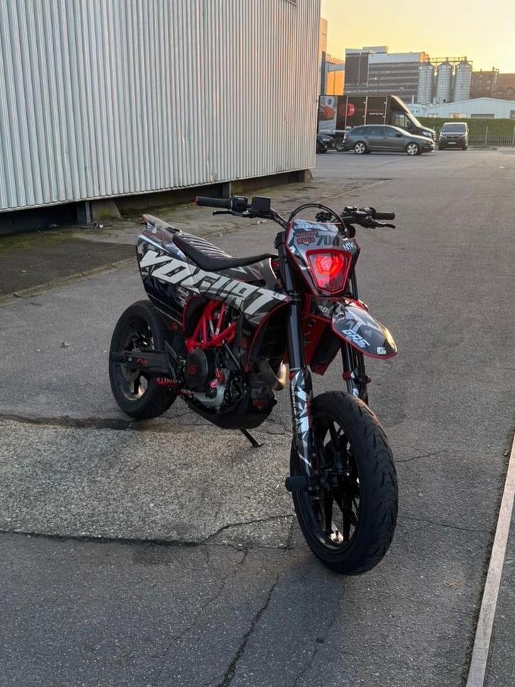 Gasgas 700 sm “A2”, Motos, Motos | KTM, Particulier, SuperMoto, 12 à 35 kW, 1 cylindre, Permis Moto A2 minimum, ABS, Éclairage LED