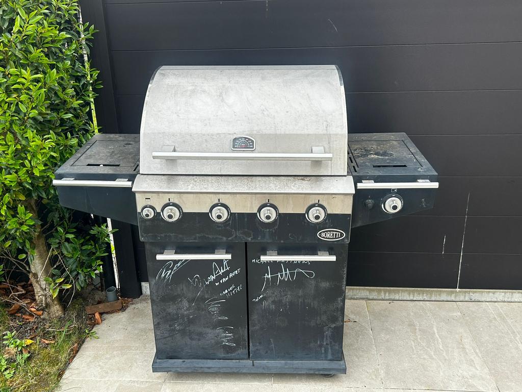 BBQ boretti met getekend door Wout van Aert, Jardin & Terrasse, Barbecues à gaz, Enlèvement, Utilisé