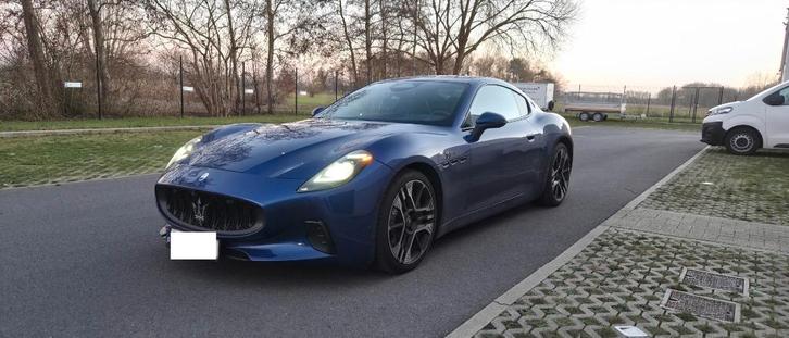 MASERATI GRANTURISMO FOLGORE - 2025 - 4X4 - BTW - GARANTIE, Auto's, Maserati, Bedrijf, Granturismo, 360° camera, 4x4, ABS, Achteruitrijcamera