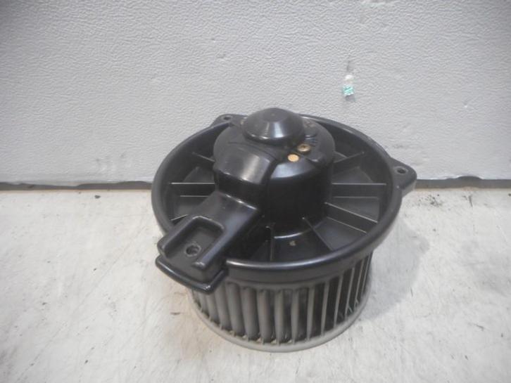 VENTILATEUR DE CHAUFFAGE Toyota Corolla (E9) (194000-0072), Autos : Pièces & Accessoires, Autres pièces automobiles, Toyota, Utilisé