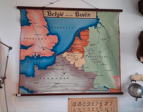 Hele mooie oude schoolkaart België en zijn buren, Antiek en Kunst, Antiek | Schoolplaten, Ophalen