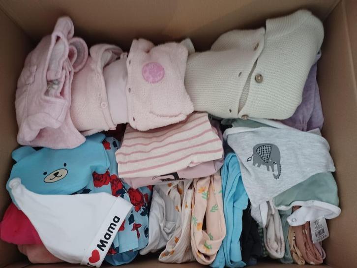 Allerlei baby kleedjes  stuks +50, Kinderen en Baby's, Kinderspulletjes, Zo goed als nieuw, Ophalen