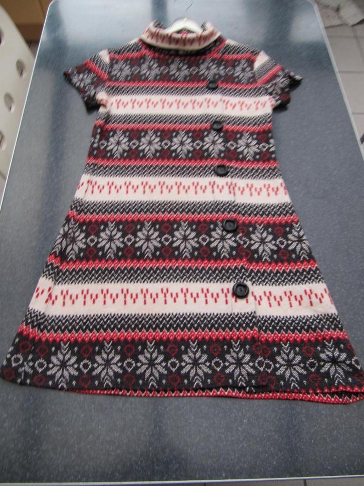 jurk Smash large, eerder medium wintermotief wit zwart kleur, Kleding | Dames, Jurken, Gedragen, Maat 38/40 (M), Ophalen of Verzenden