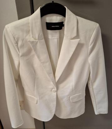 Witte blazer Vero Moda beschikbaar voor biedingen