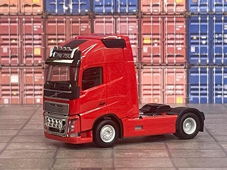 Herpa Volvo FH 750 trekker rood 1:87, Hobby en Vrije tijd, Modelauto's | 1:87, Zo goed als nieuw, Bus of Vrachtwagen, Herpa, Ophalen of Verzenden