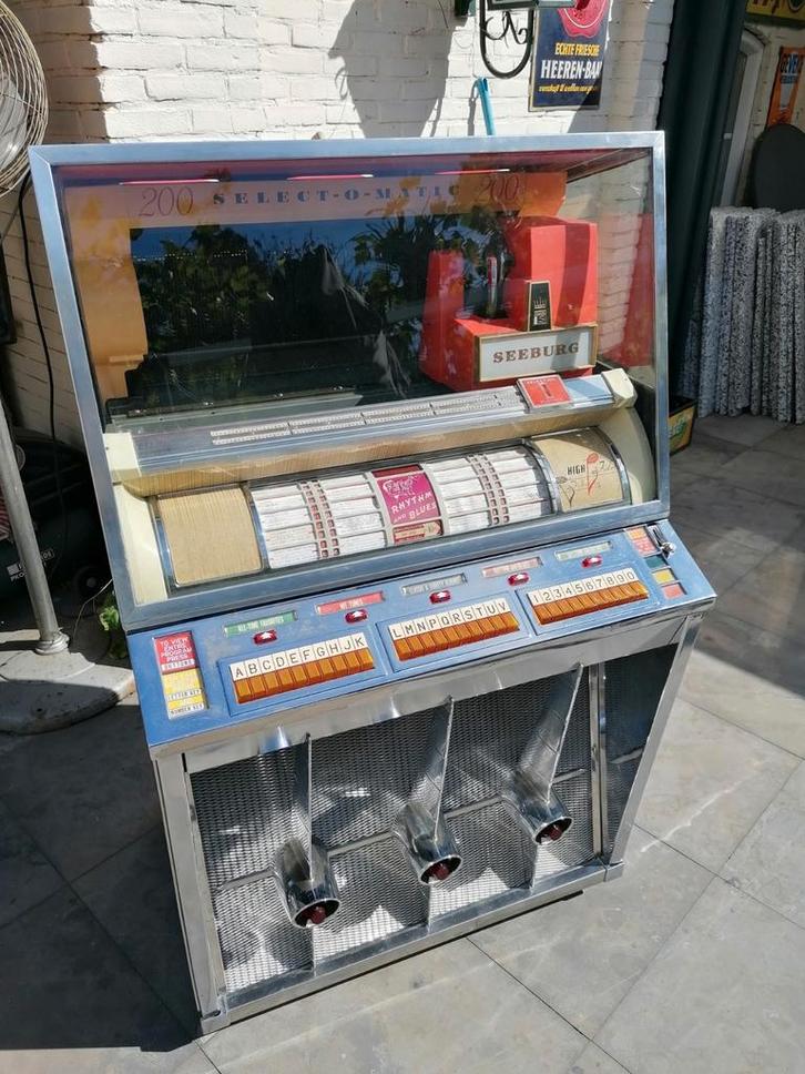 Te koop Seeburg KD200 jukebox oudere restauratie, Verzamelen, Automaten | Jukeboxen, Gebruikt, Seeburg, Ophalen