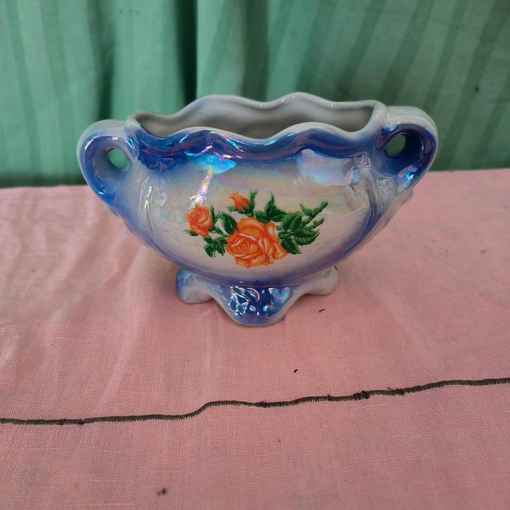 Vintage parelmoer kommetje beschilderd met bloemetje, Antiek en Kunst, Antiek | Keramiek en Aardewerk, Ophalen of Verzenden