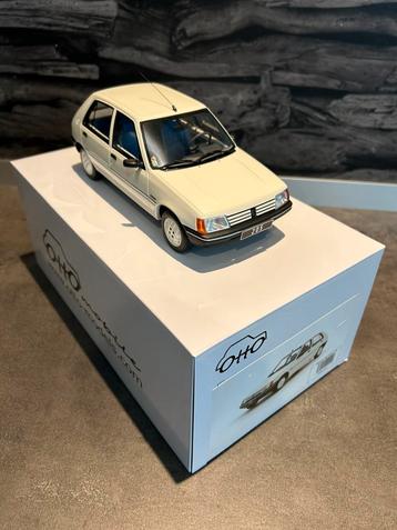 1:18 OttOmobile Peugeot 205 1988 OT463 beschikbaar voor biedingen