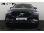 Volvo XC60 T8 AWD GEARTRONIC MOMENTUM PRO - PANODAK - NAVI, Auto's, Automaat, USB, Euro 6, Blauw