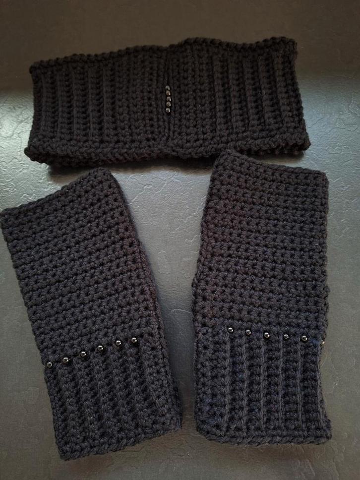 Zwarte vingerloze handschoenen polswarmers en hoofdband, Kleding | Dames, Mutsen, Sjaals en Handschoenen, Handschoenen, Ophalen of Verzenden