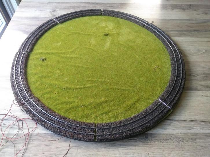 Marklin K-rails 2210 avec Merkur Gleisbetting 200110, Hobby & Loisirs créatifs, Trains miniatures | HO, Neuf, Rails, Enlèvement ou Envoi