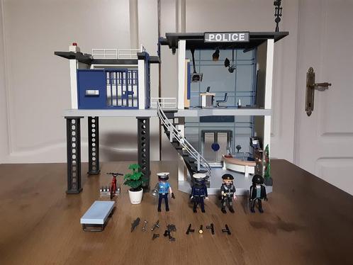 Poste de police équipé de PlayMobil avec système d'alarme, Enfants & Bébés, Jouets | Playmobil, Comme neuf, Ensemble complet, Enlèvement ou Envoi