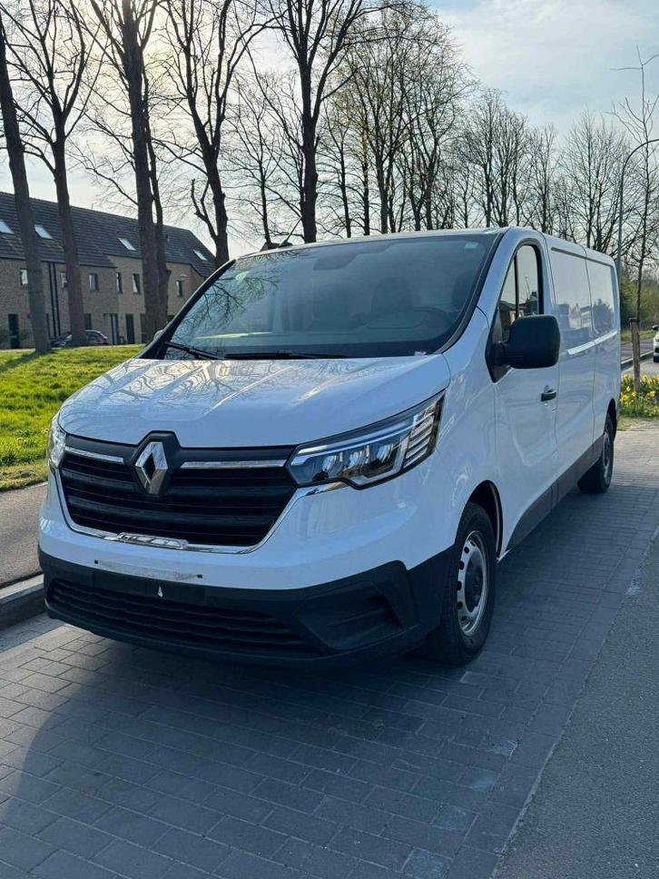 Renault Trafic  L2H1- Automaat 2024 - Slechts 21.000 km!, Auto's, Renault, Particulier, Trafic, ABS, Achteruitrijcamera, Adaptieve lichten