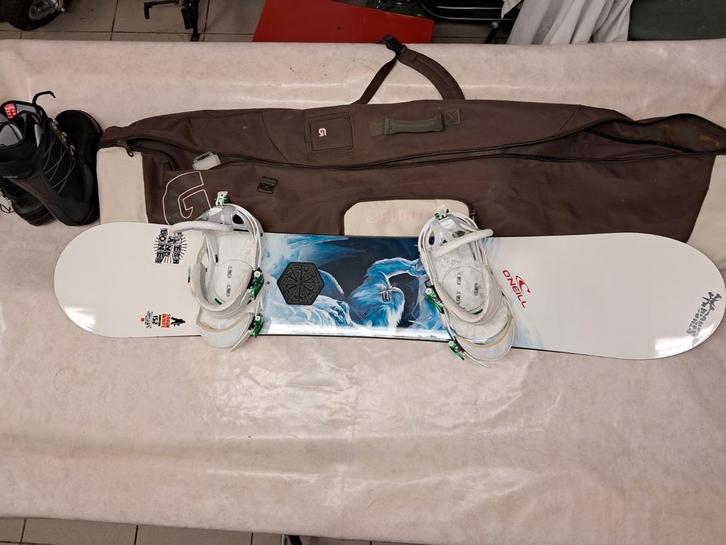 Burton "Sean White" snowboard met bindingen en draagtas, Sport en Fitness, Snowboarden, Gebruikt, Bindingen, Ophalen