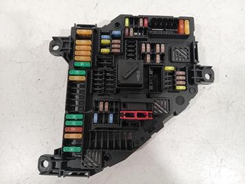 ZEKERINGKAST BMW X4 (F26) (01-2014/03-2018) (931515002) beschikbaar voor biedingen