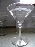 Coupe champagne cristal, Enlèvement