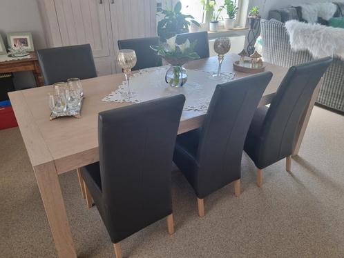 Massief lichte eiken eetplaats., Huis en Inrichting, Complete eetkamers, Zo goed als nieuw, Ophalen