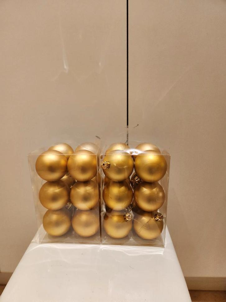 Boules de Noël dorées incassables en lot plus guirlandes, Kinderen en Baby's, Speelgoed | Overig, Zo goed als nieuw, Jongen of Meisje