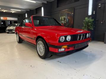 BMW E30 320I CABRIOLET ** ETAT CONCOUR ** COLLECTOR beschikbaar voor biedingen