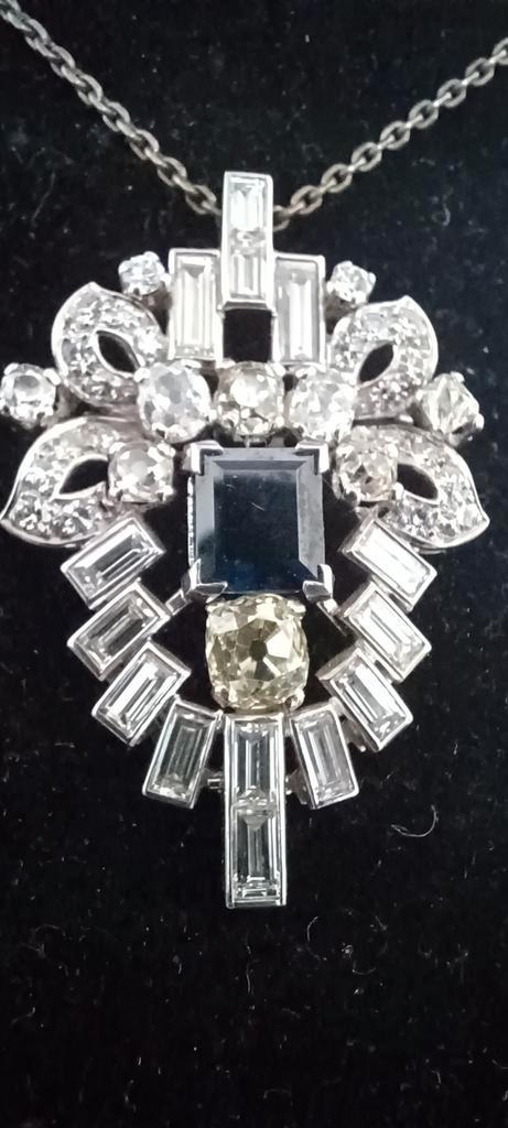 Art-deco ,Hanger en broche .18k PT,, Handtassen en Accessoires, Broches, Zo goed als nieuw, Goud, Zilver, 4 tot 7 cm, Met edelsteen