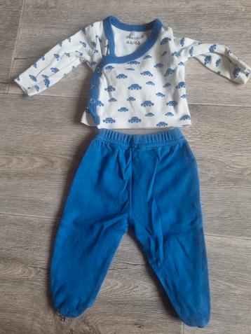 Babykledij 44-46 beschikbaar voor biedingen