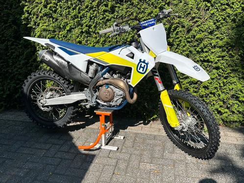 Husqvarna fc 450 (2022), Fietsen en Brommers, Brommers | Crossbrommers, Zo goed als nieuw, Ophalen