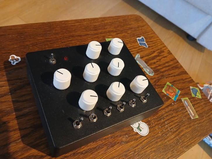 Rucci Electronics Maximal Drone, Muziek en Instrumenten, Effecten, Gebruikt, Overige typen, Ophalen