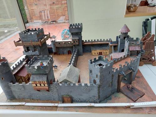 Kasteel middeleeuwen tweedelig, Hobby en Vrije tijd, Modelbouw | Figuren en Diorama's, Nieuw, Diorama, 1:50 of kleiner, Ophalen