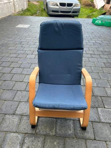Kinderstoel beschikbaar voor biedingen
