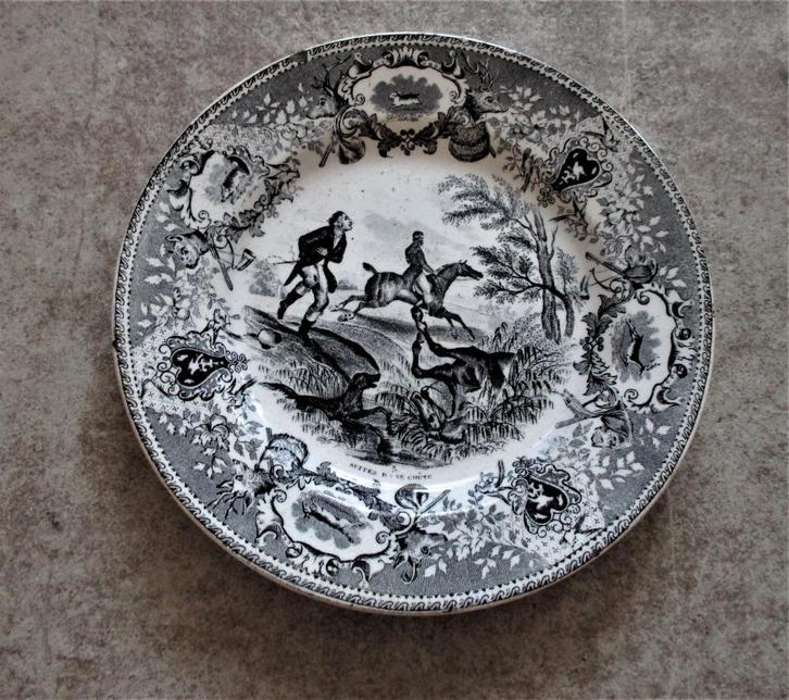 1 bord jacht en 1 hangbord 900-1900 Bergues St. Winoc, Antiek en Kunst, Antiek | Wandborden en Tegels, Ophalen of Verzenden